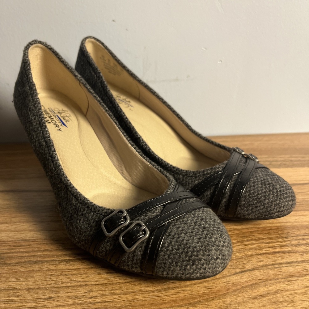 LifeStride Mickie Velocity Pumps Size 6.5 Tweed Memory Foam Heels w/ Buckles